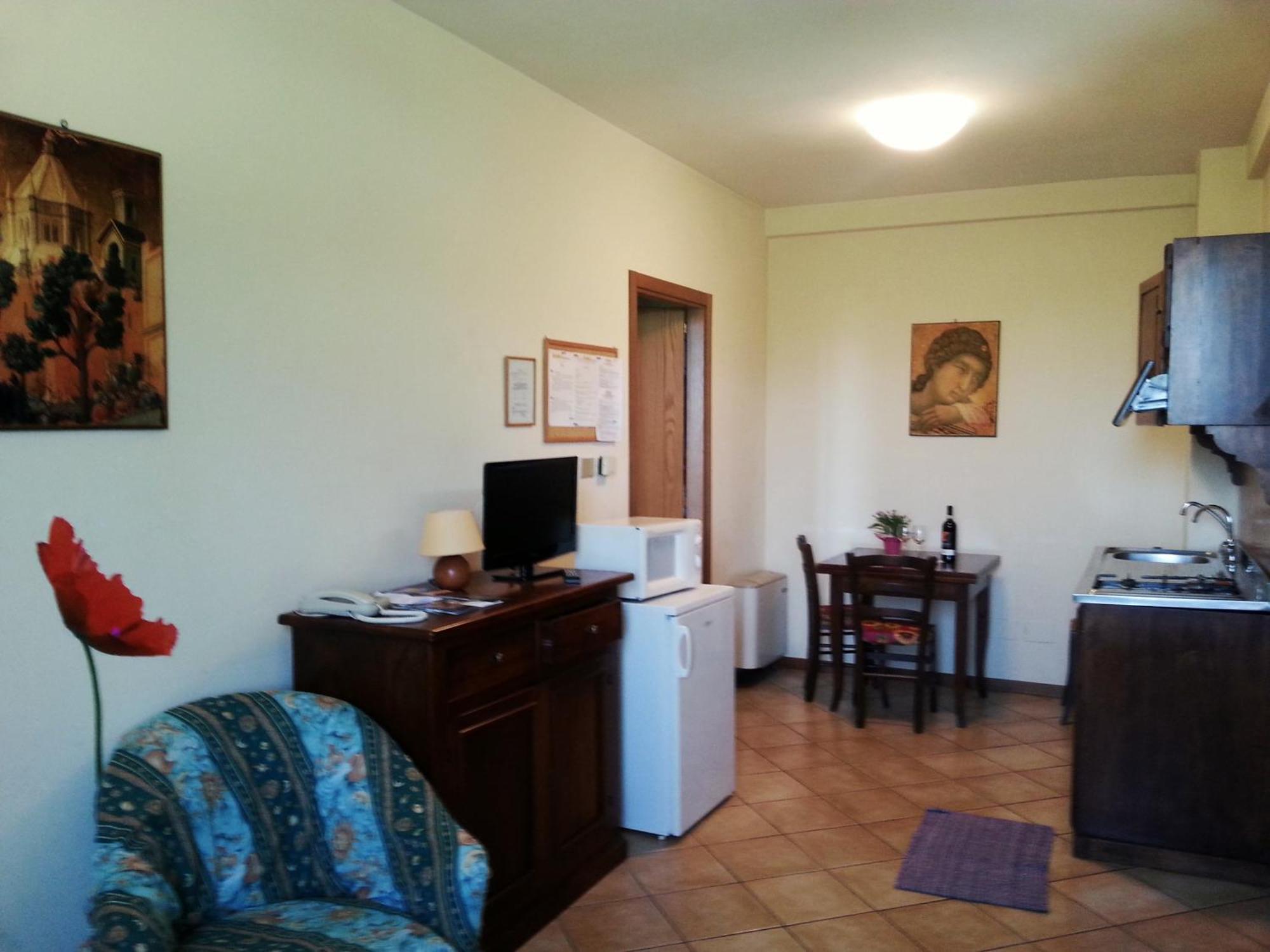 Residence Le Meridiane Siena Habitación foto